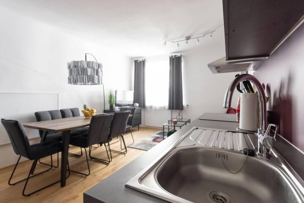 New Shalalaliving Vienna - Lovely Family Home Near Schoenbrunn - Pg المظهر الخارجي الصورة